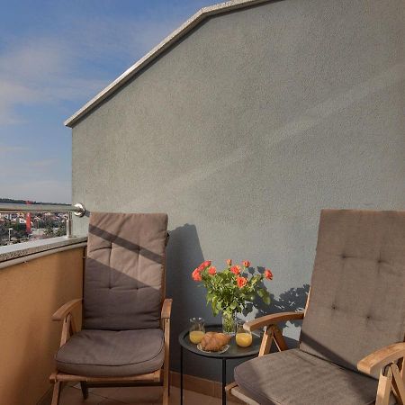 Apartment Leki - Newly Renovated, Modern City Spot Pula Exterior foto