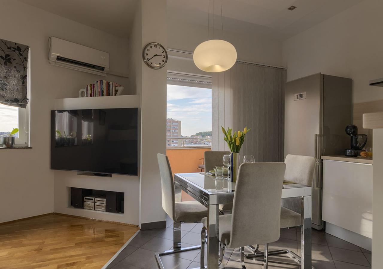 Apartment Leki - Newly Renovated, Modern City Spot Pula Exterior foto
