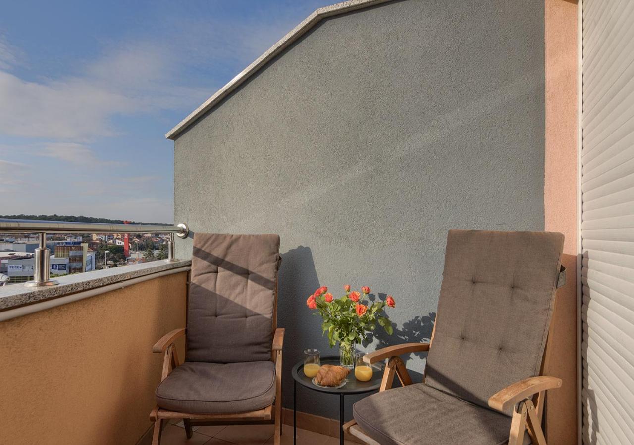 Apartment Leki - Newly Renovated, Modern City Spot Pula Exterior foto