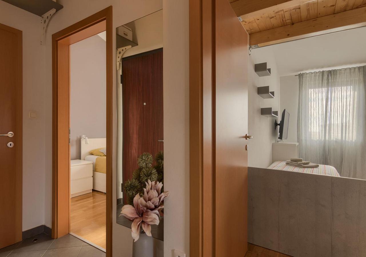 Apartment Leki - Newly Renovated, Modern City Spot Pula Exterior foto