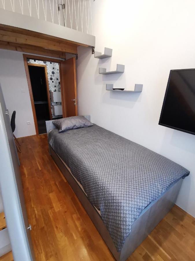 Apartment Leki - Newly Renovated, Modern City Spot Pula Exterior foto
